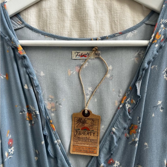 Faherty Dresses & Skirts - Faherty Blue Floral Wrap Dress